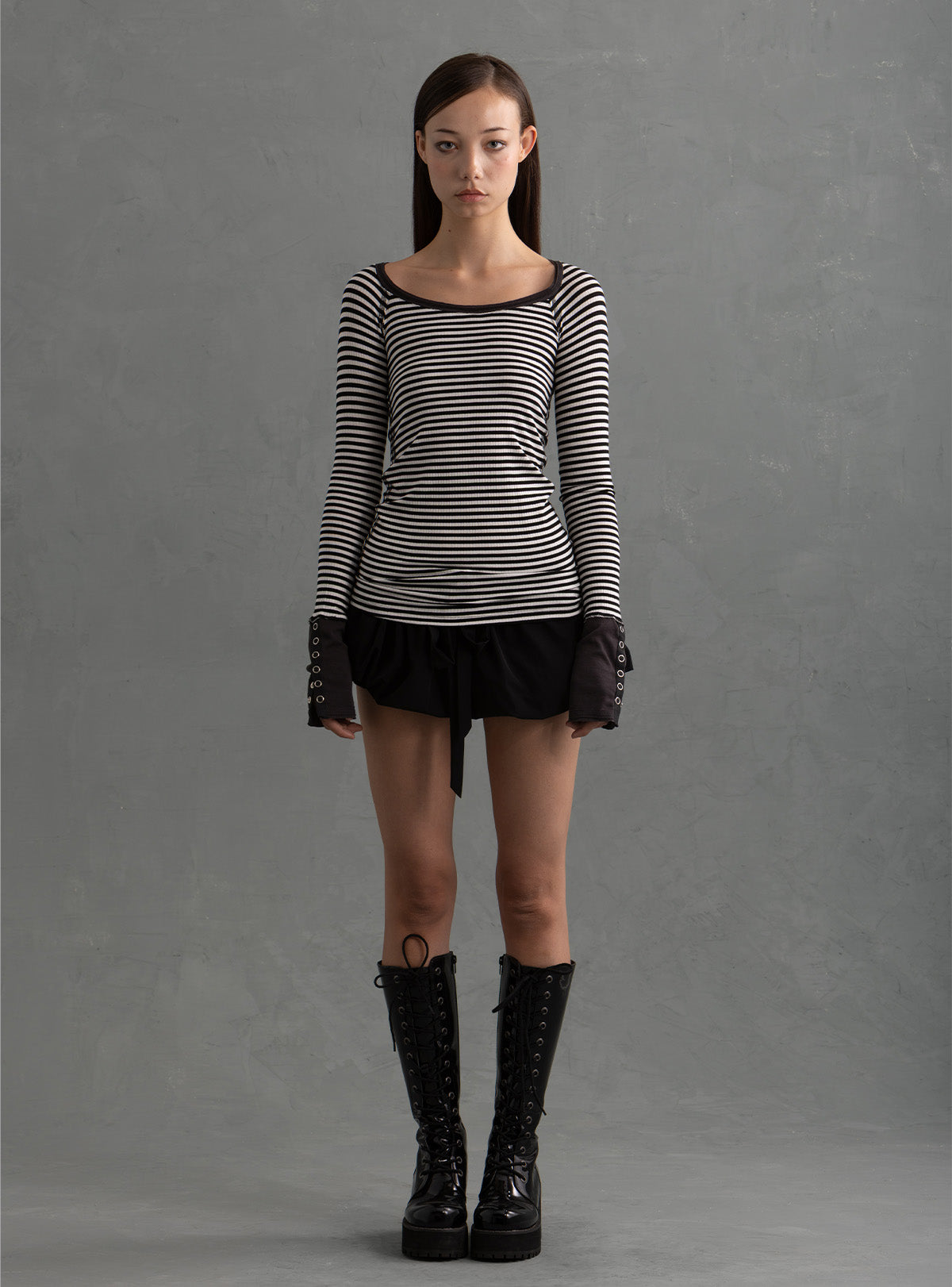 MP3 Top - Black / White | UNIF Clothing on Sale