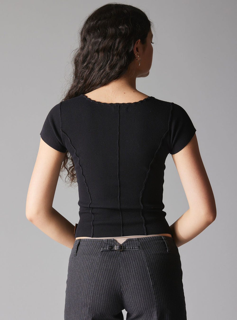 XAE Ribbed Crop Top - Black | UNIF Clothing online