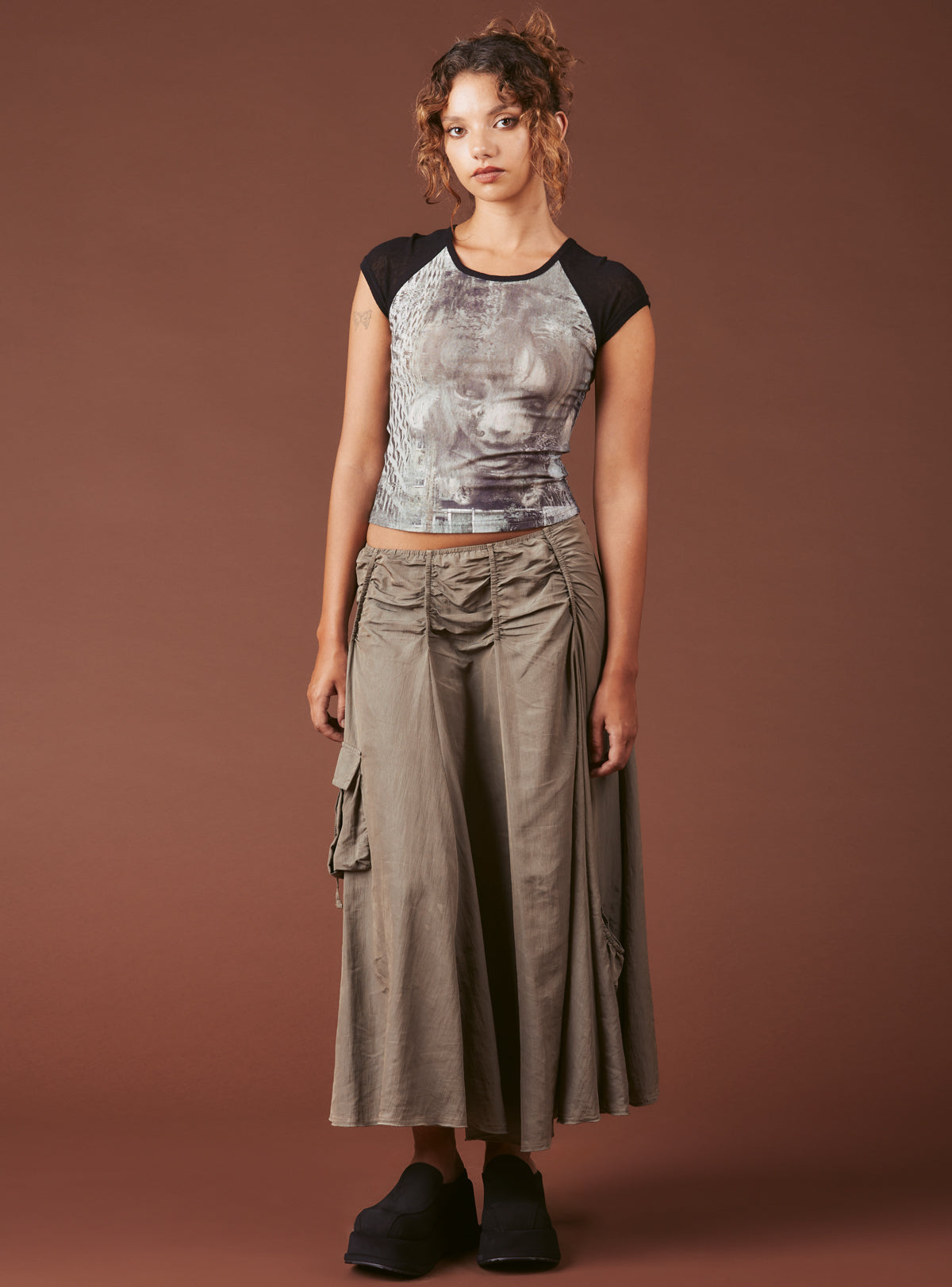 Graphic T-Shirt With Cap Sleeves - Grey/Black | UNIF Clothing online
