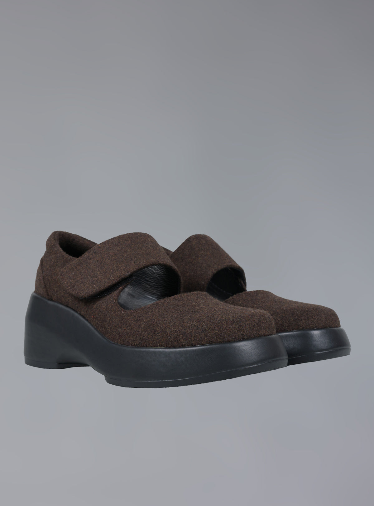 Felt Platform Sandal In Brown - Brown | UNIF Clothing discount