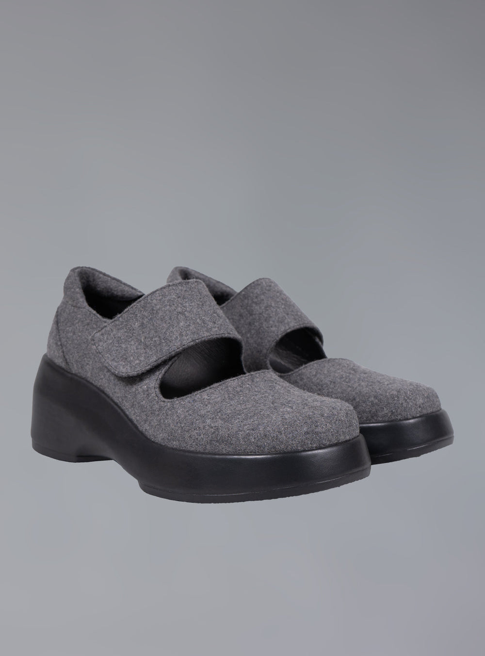 Felt Platform Sandal In Grey - Grey | UNIF Clothing near me