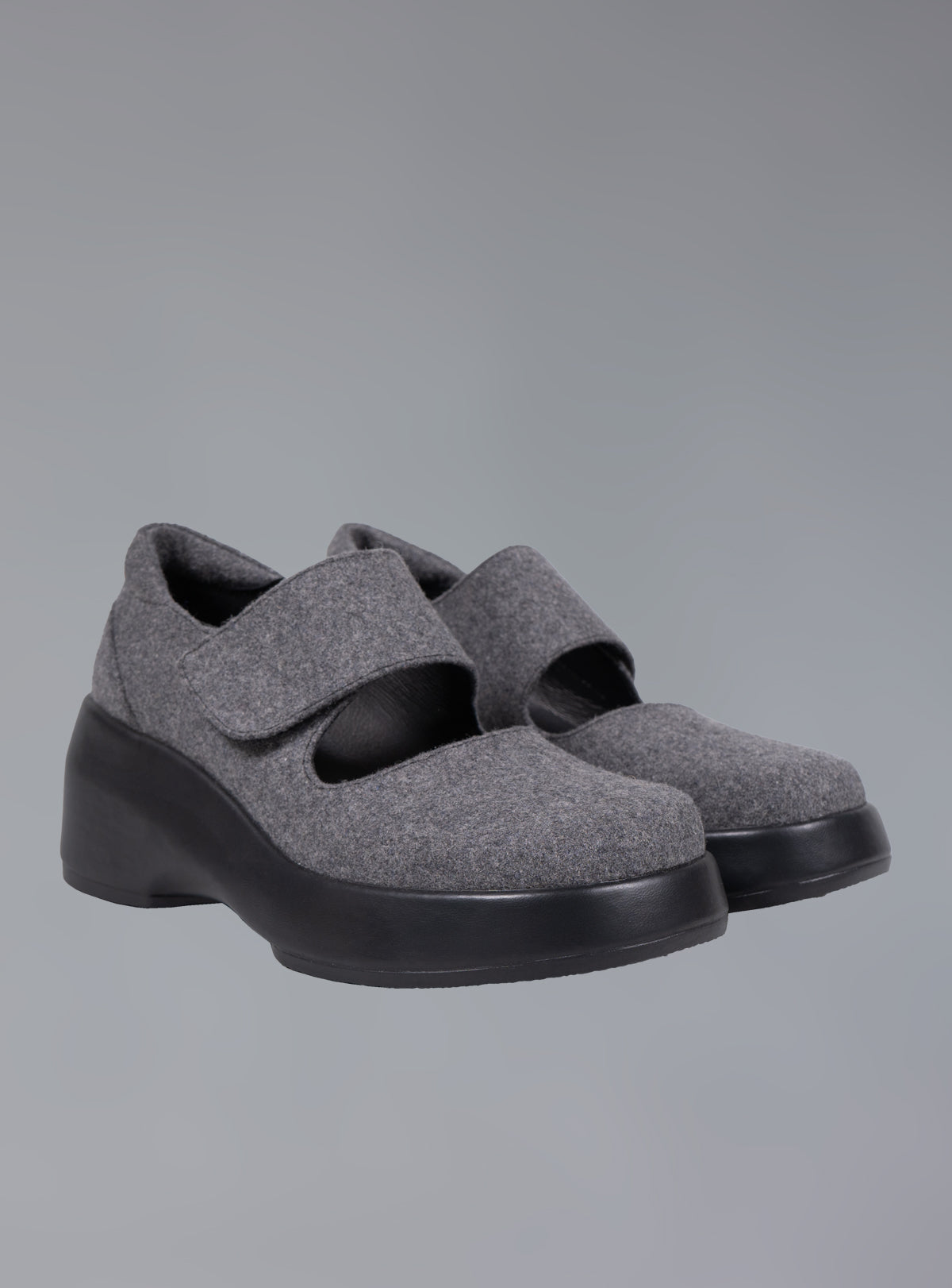 Felt Platform Sandal In Grey - Grey | UNIF Clothing near me