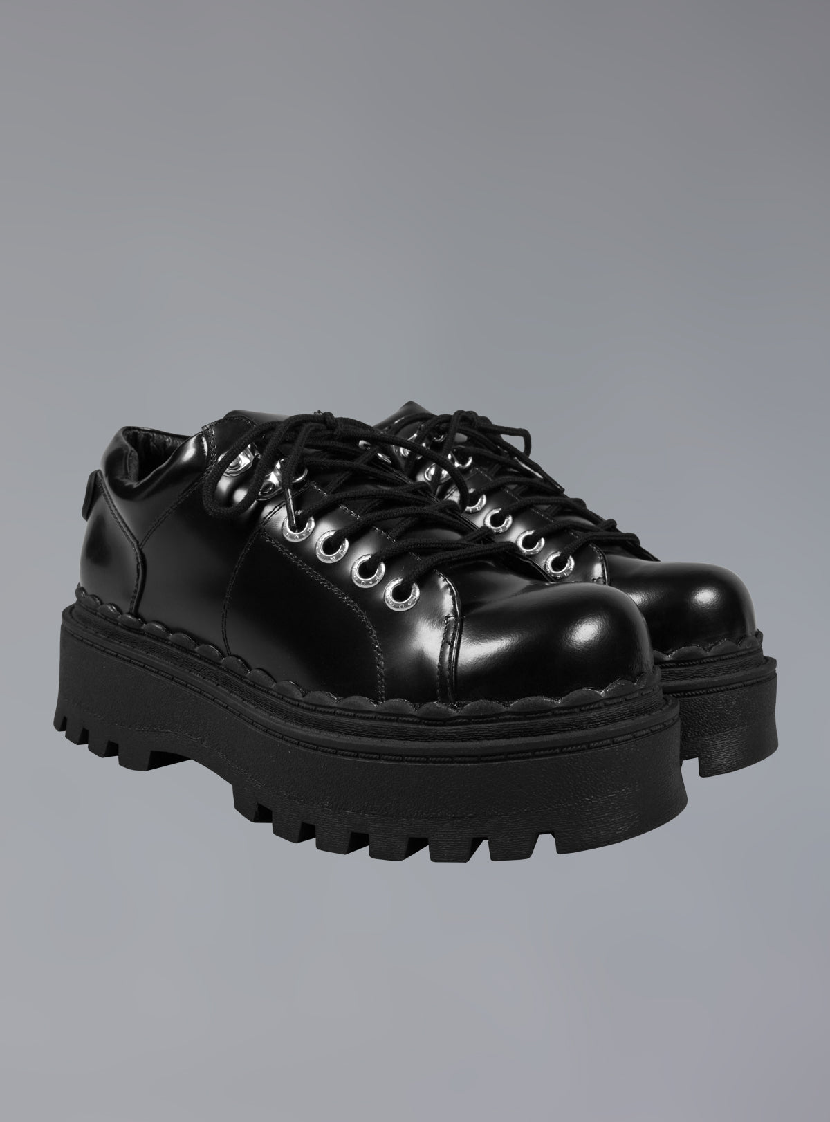 Low Top Leather Chunky Platform Boot in - Black | UNIF Clothing outlet
