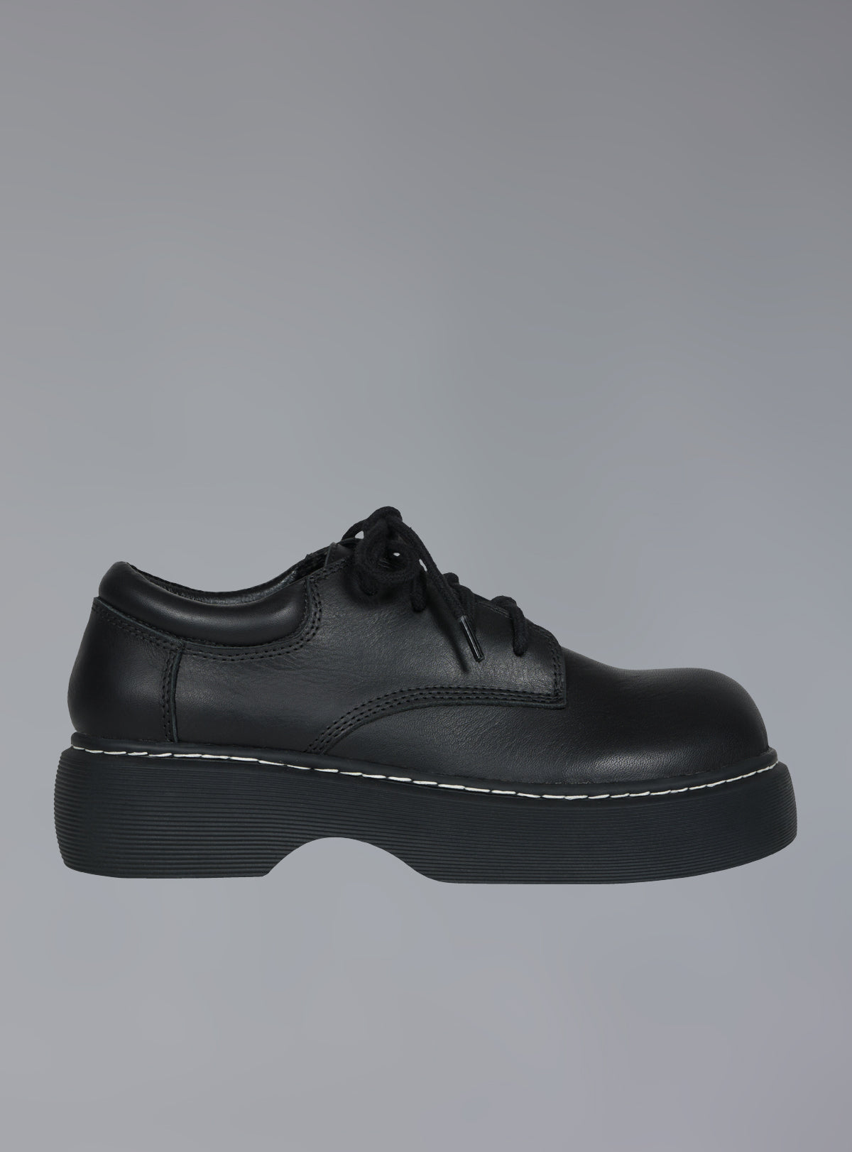 Pek Shoe - Black | UNIF Clothing online