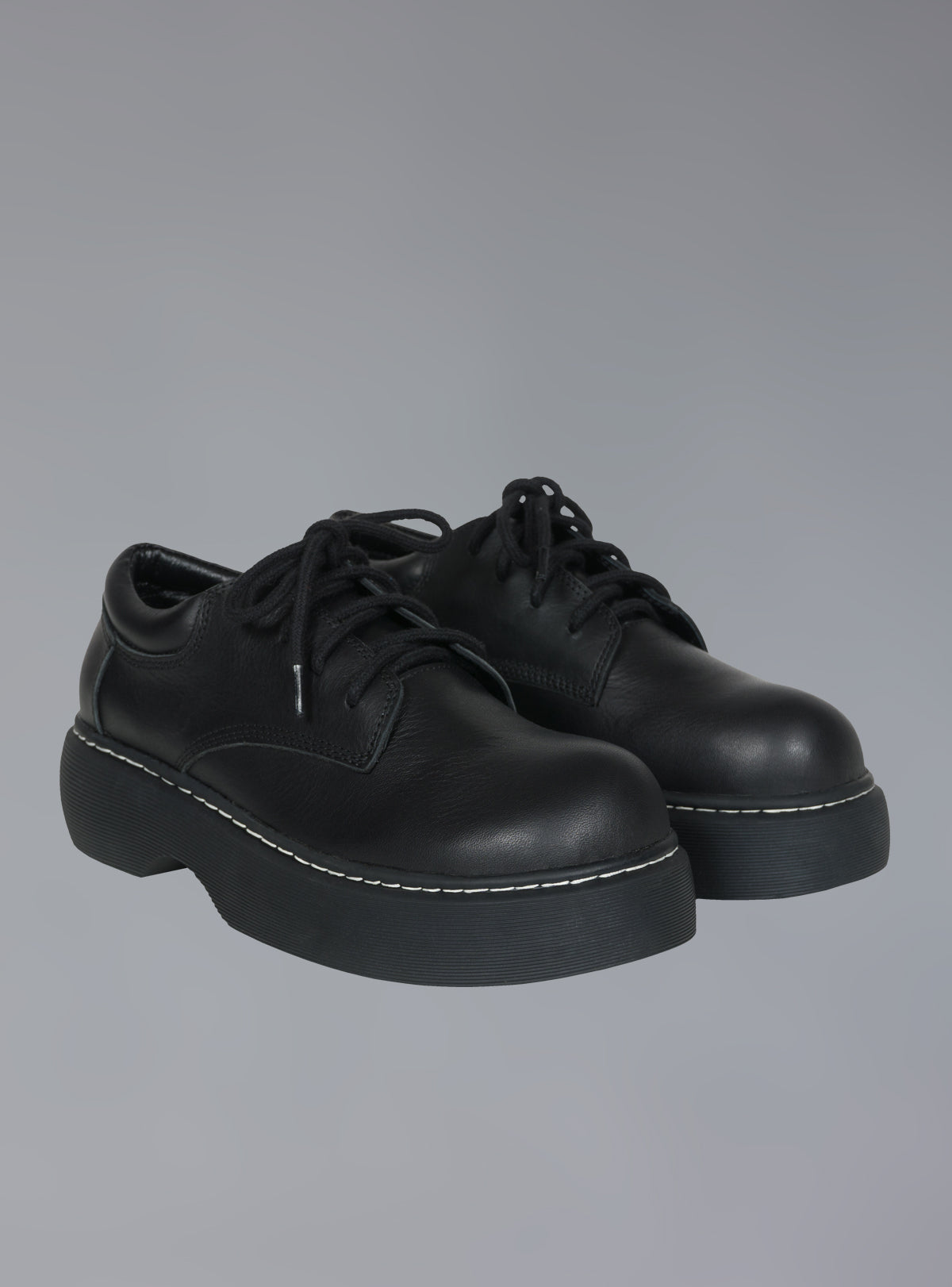 Pek Shoe - Black | UNIF Clothing online