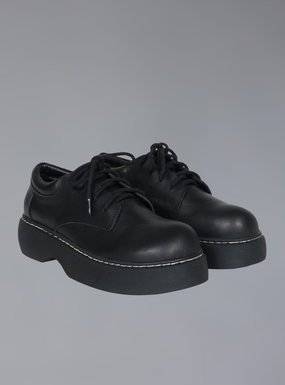 Pek Shoe - Black | UNIF Clothing online