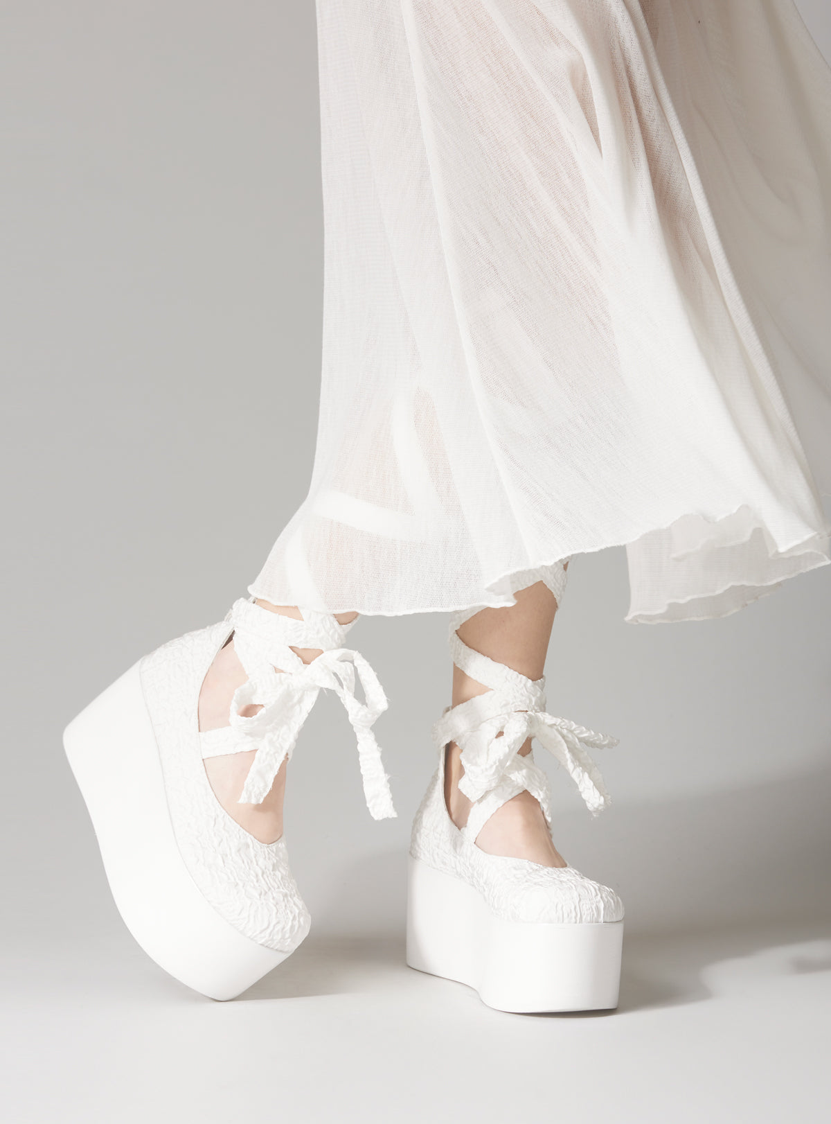 Irori Platform - White | UNIF Clothing on Sale