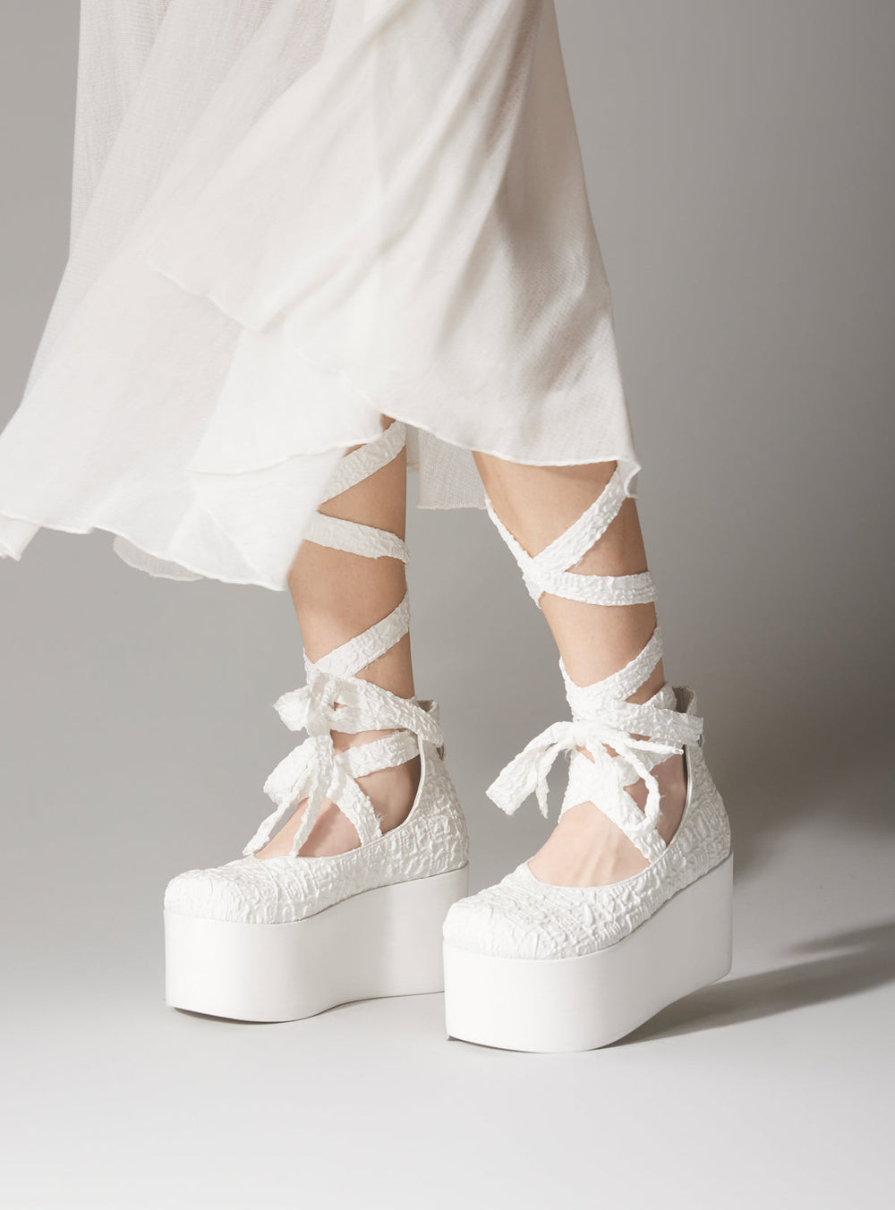 Irori Platform - White | UNIF Clothing on Sale
