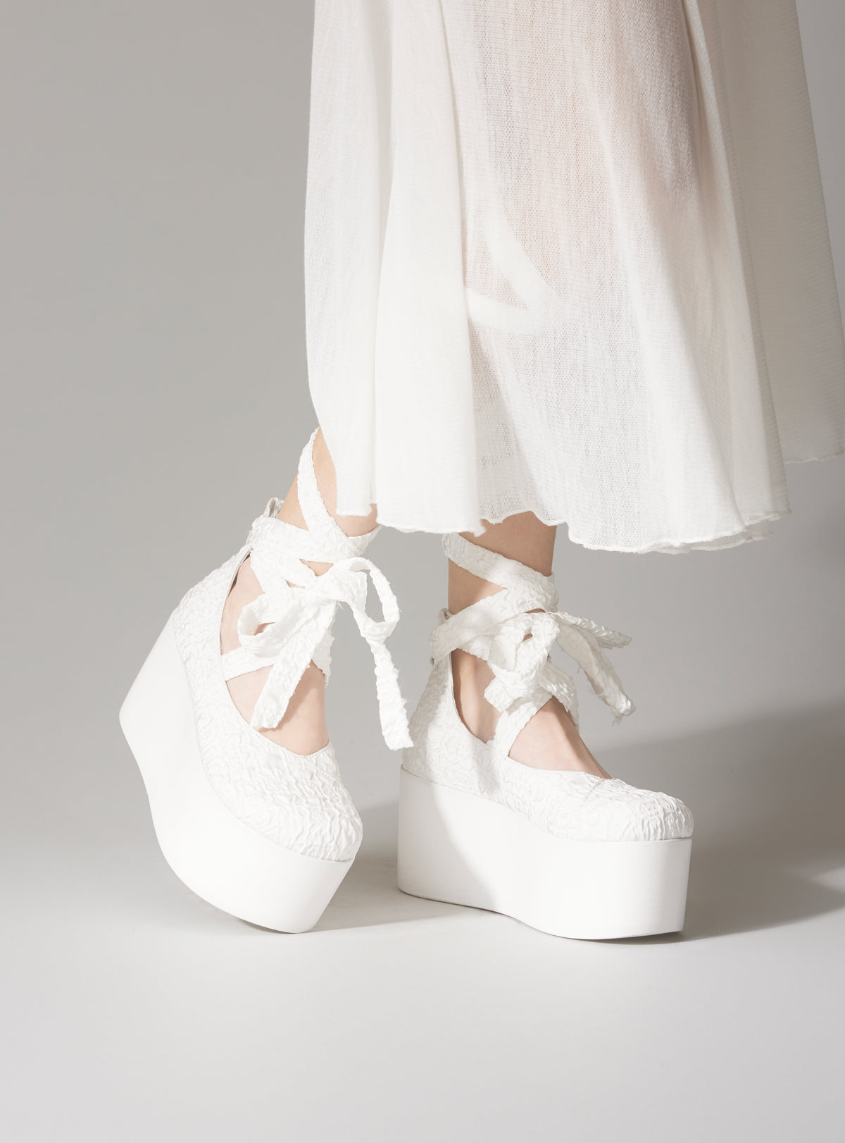 Irori Platform - White | UNIF Clothing on Sale