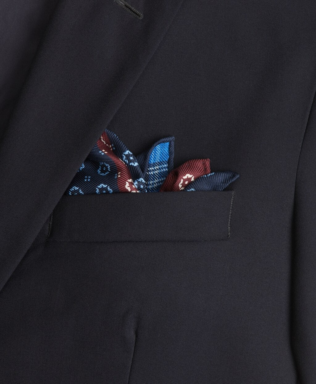 Brooks Brothers Men Medallion Plaid Pocket Square