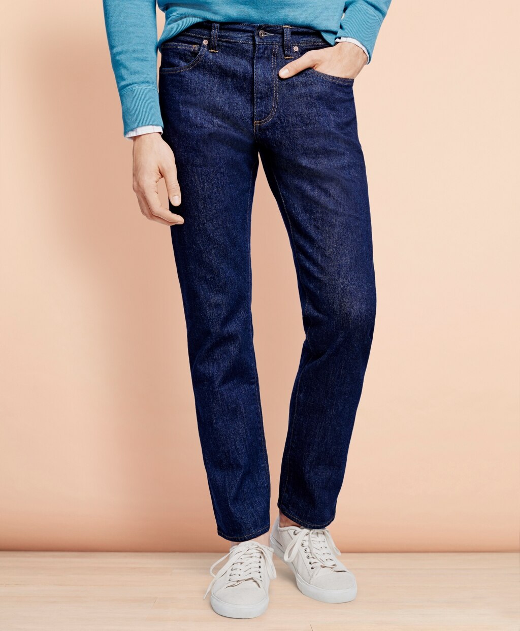 Brooks Brothers Men 901 Slim Straight Stretch Jeans in Indigo Denim