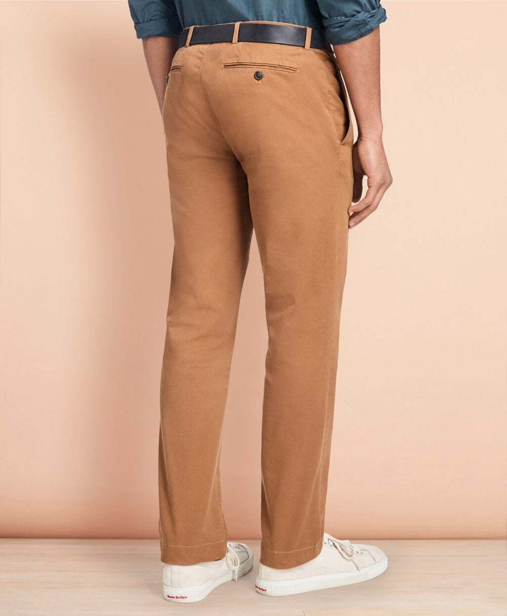 Brooks Brothers Men Slim-Fit Garment-Dyed Stretch Chinos