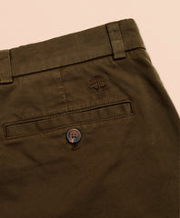 Brooks Brothers Men Garment-Dyed 9" Stretch Chino Shorts