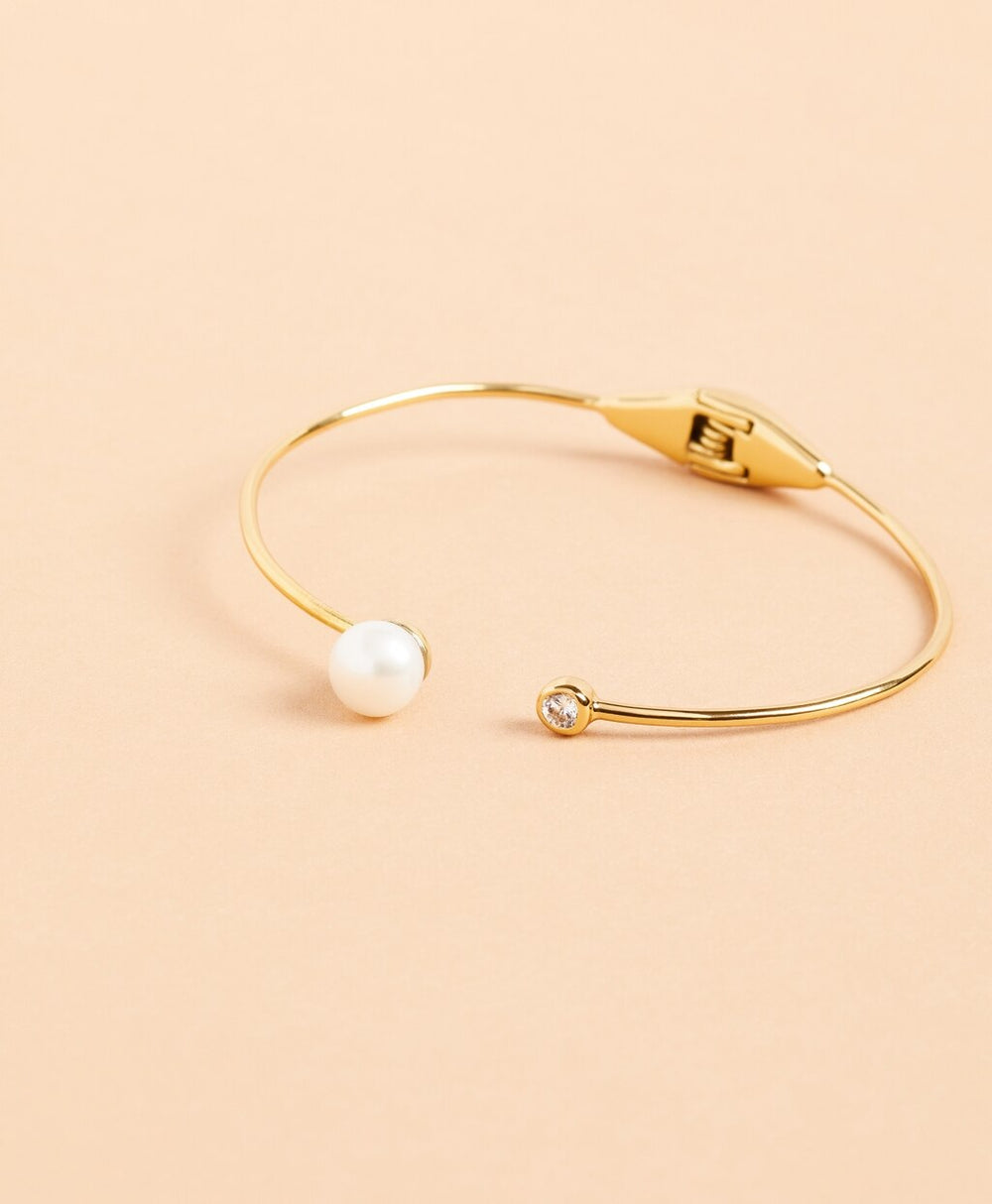 Brooks Brothers Women Demi-Fine Freshwater Pearl & Crystal Cuff Bracelet