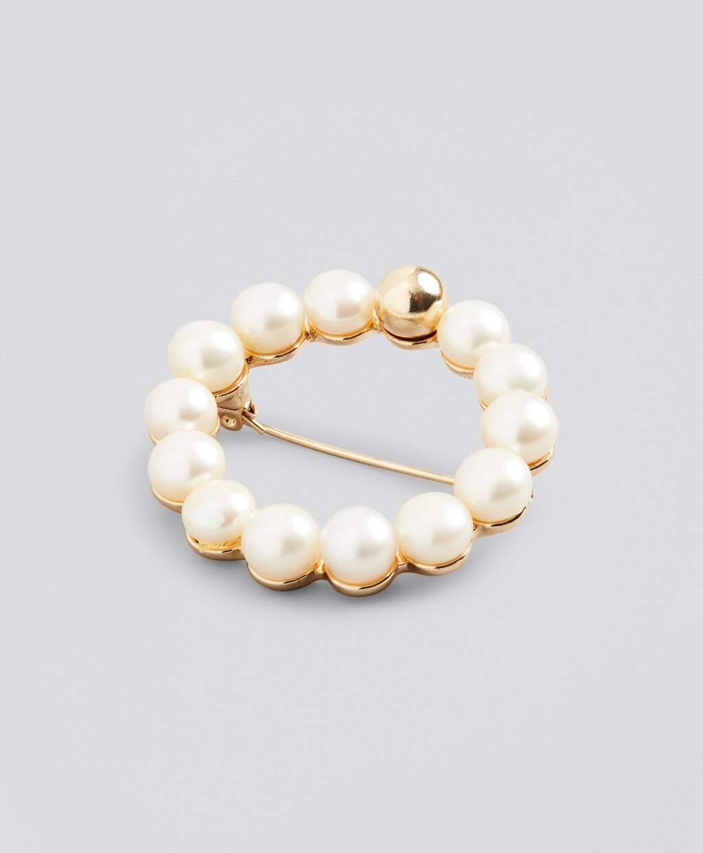 Brooks Brothers Women Freshwater Pearl Brooch