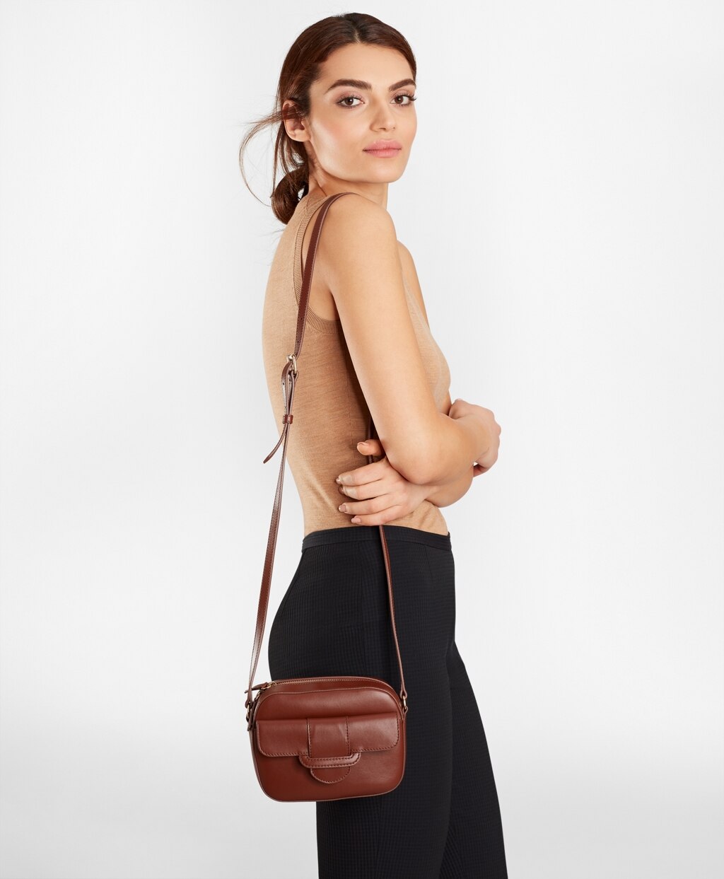 Brooks Brothers Women Leather Crossbody Bag